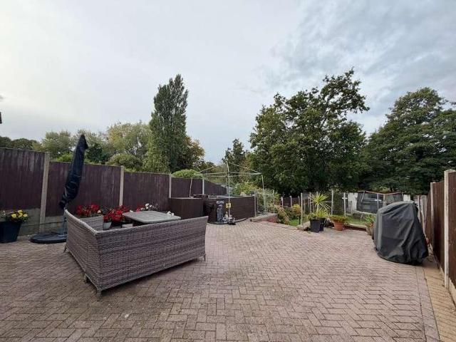3 bed house for sale