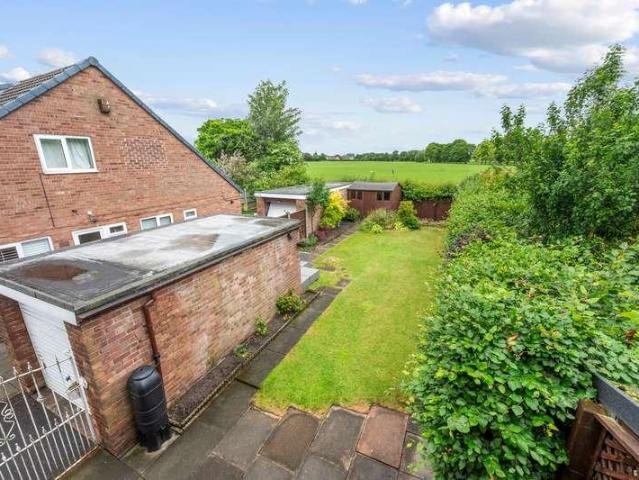 3 bed house for sale