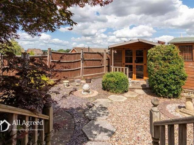 3 bed house for sale