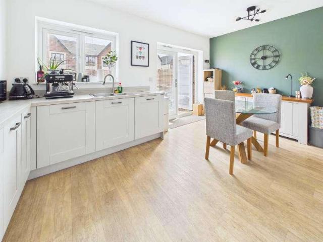 3 bed house for sale