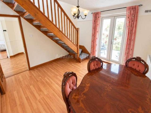 3 bed house for sale