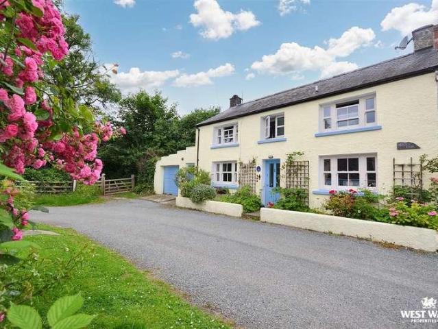2 bed house for sale