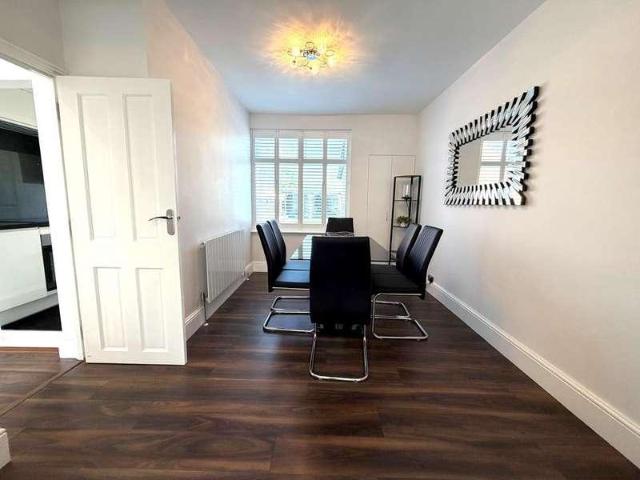 3 bed house for sale