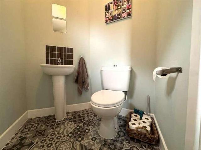 3 bed house for sale