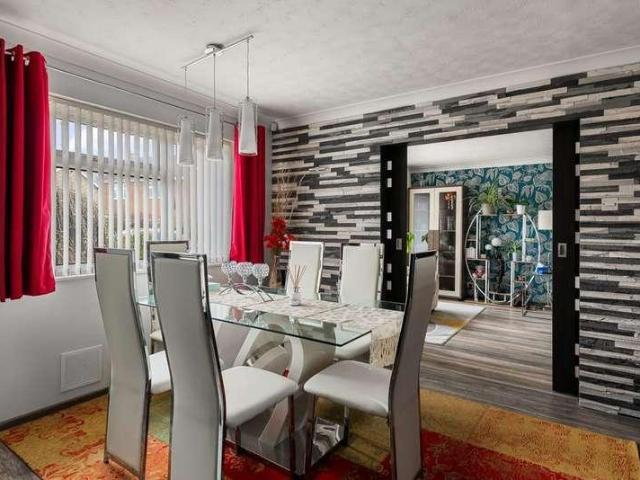 3 bed house for sale