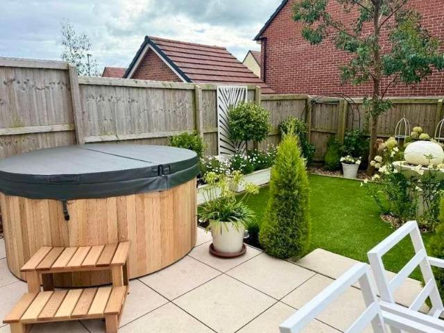 3 bed house for sale