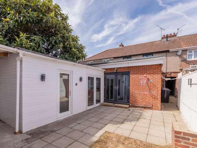 3 bed house for sale