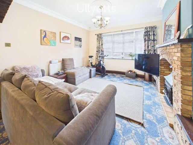 3 bed house for sale