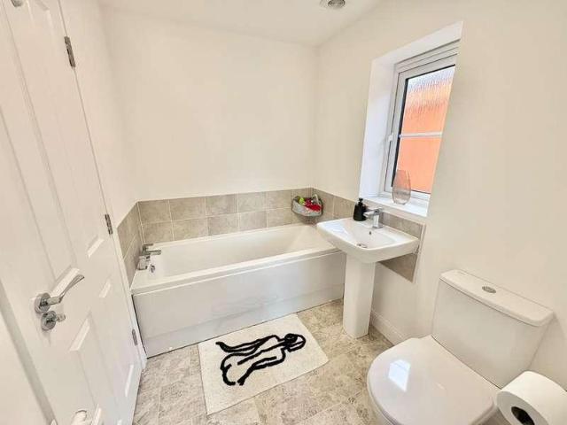 3 bed house for sale