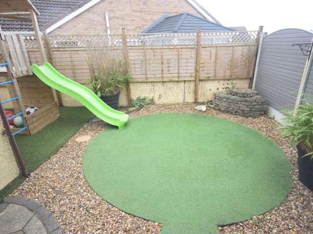 3 bed house for sale