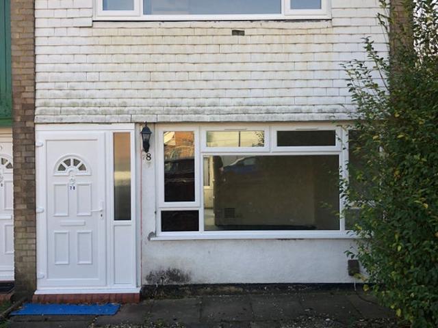3 Bed House or 3 Double Room, couples or Singles