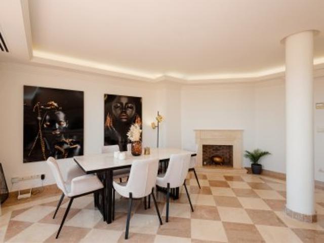 3 bed luxury townhouse with sea views in Sotogrande Costa del Sol