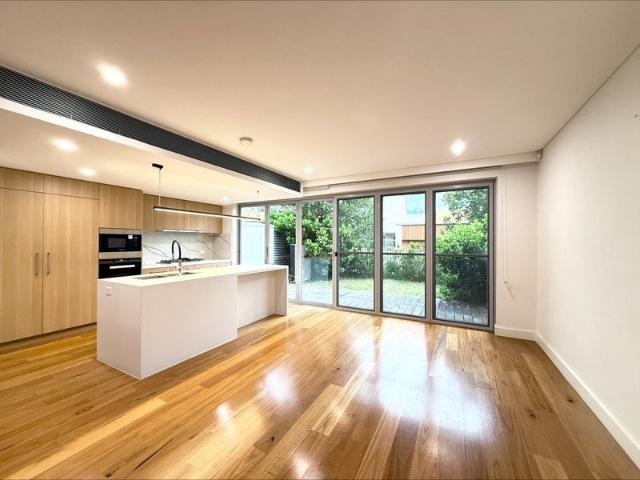 3 Bed Luxury Terrace in Strathfield's Fairway Residences