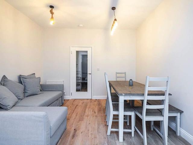 3 Bed Maisonette, Macfarlane Road, W12