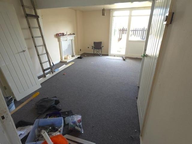 3 Bed Maisonette, Middle Hay View, S14