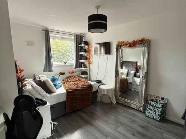 3 Bed Maisonette, Ollerton Green, E3