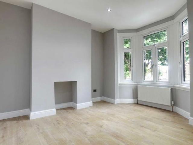 3 Bed Maisonette, Claude Road, E13