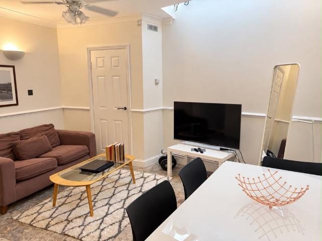 3 Bed Maisonette, Granby St, E2