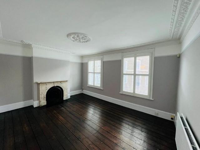 3 Bed Maisonette, Reighton Road, E5
