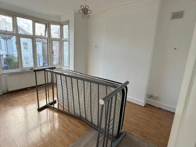 3 Bed Maisonette, Scarle Road, HA0