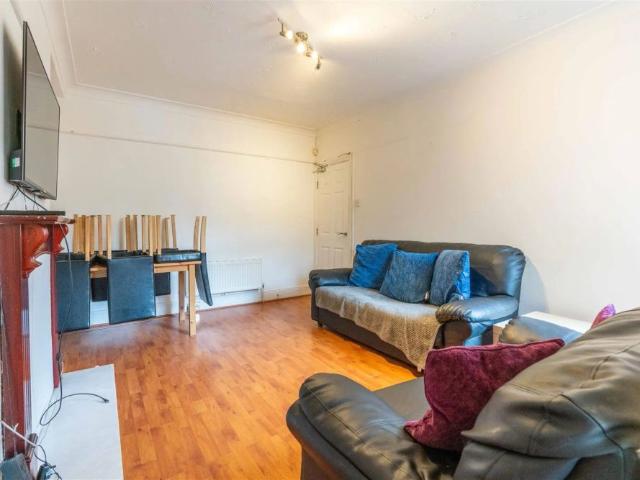 3 bed maisonette to rent in Brandon Grove, Sandyford, NE2