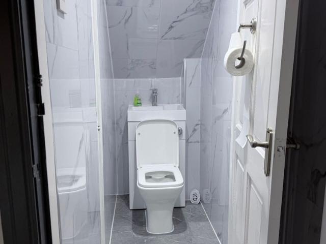 3 bed mid terraced house to rent in Marlborough Street, Ashton under lyne, OL7