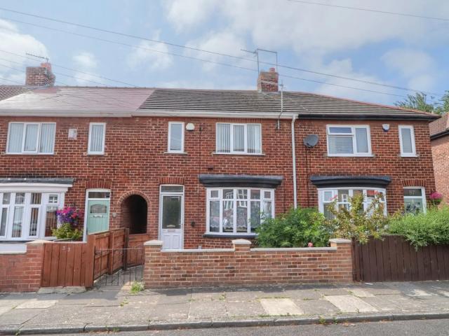 3 bed mid terraced house to rent in Mowbray Road, Stockton On Tees, TS20