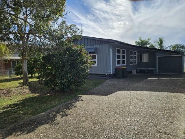 3bed + study family home in central location