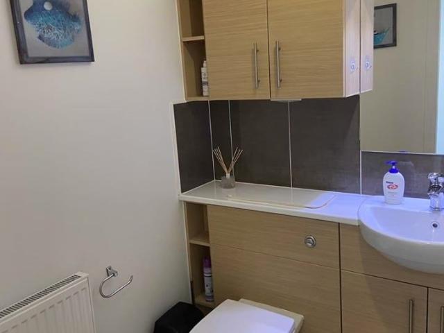 3 Bed Penthouse, Handyside Place, EH11