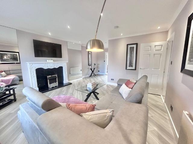 3 Bed Penthouse, New Century House, AB11