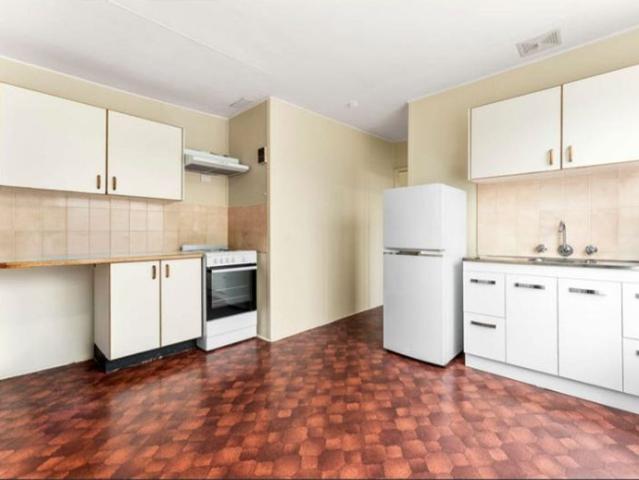 3 bed room house near Tuggerah Lake