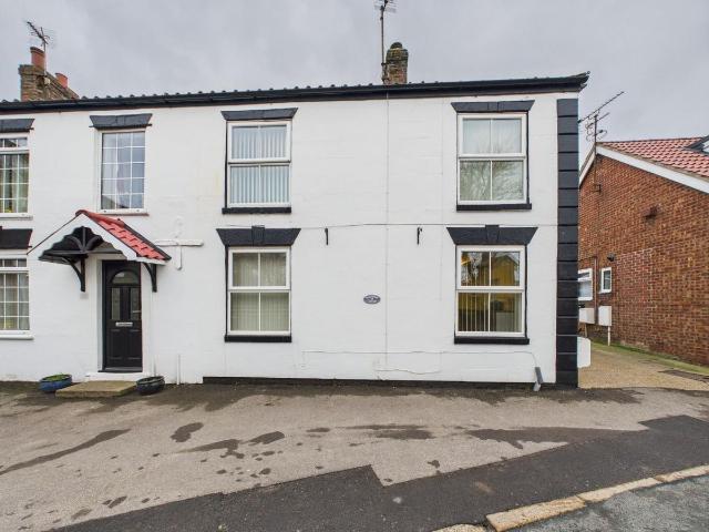 3 Bed Semi Detached Cottage, High Street, Bempton, Bridlington YO15, 3 bed cottage to rent, £850 pcm | PrimeLocation
