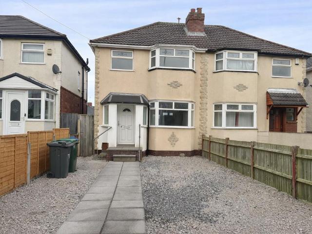3 Bed Semi Detached, Dudley Road. 3 bed semi detached house to rent £1,200 pcm £277 pw