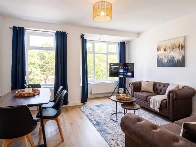 3 Bed Semi Detached House, Bude Road, BS34