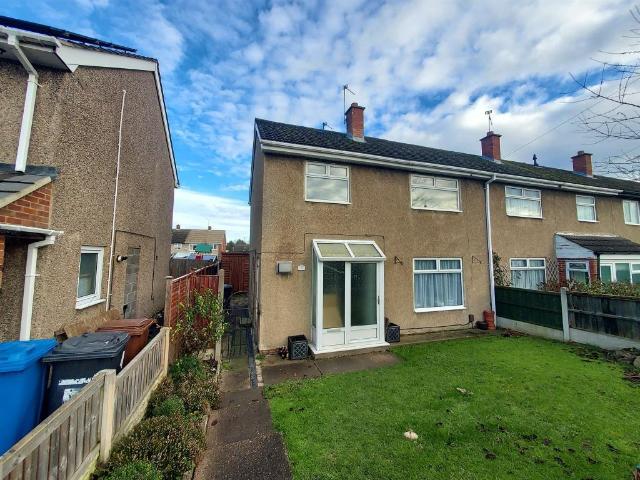 3 Bed Semi – Detached House – Bunting. 3 bed semi detached house to rent £1,100 pcm £254 pw