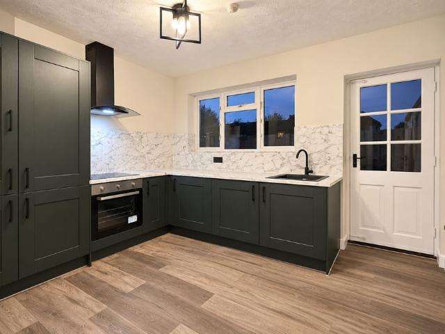 3 Bed Semi Detached House, Euston Road, CR0