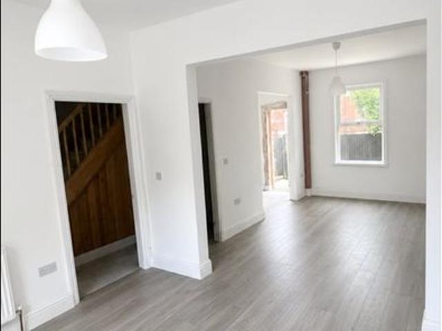 3 Bed Semi Detached House, Hungerhill Road, NG3