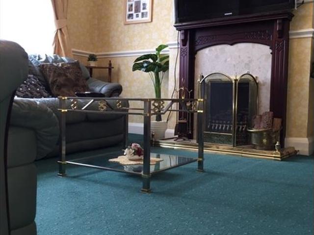 3 Bed Semi Detached House, Heath Road, TW3