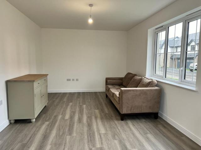 3 Bed Semi Detached House, Keggie Crescent, EH17