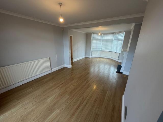 3 Bed Semi Detached House, Kempley Avenue, CV2