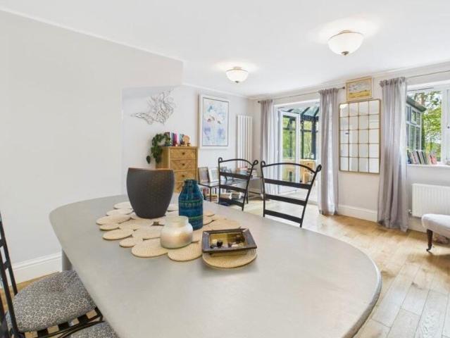3 Bed Semi Detached House, Potternewton Crescent, LS7
