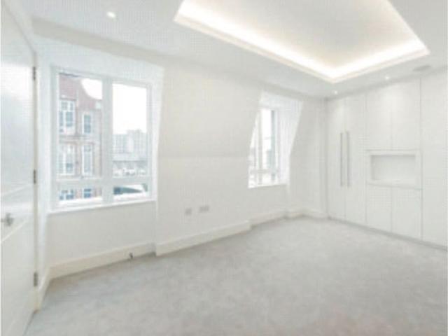 3 Bed Semi Detached House, Rainsborough Square, SW6