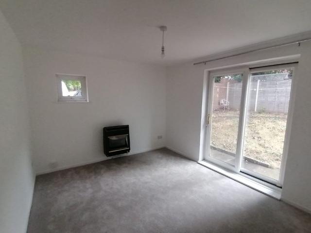 3 Bed Semi Detached House, Randall Place, S2