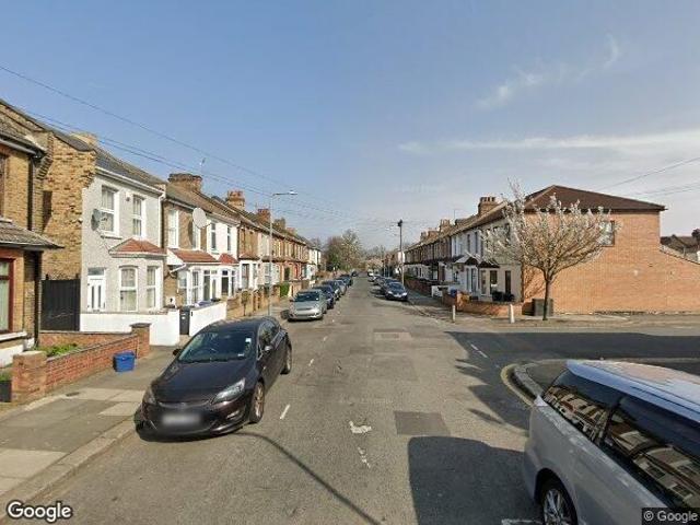 3 Bed Semi Detached House, Stanley Road, IG1