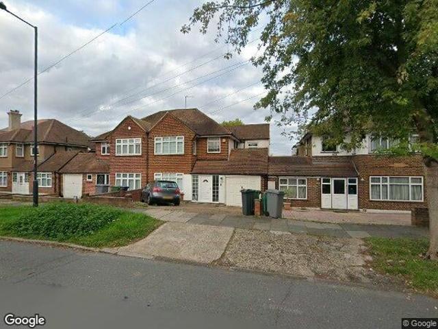 3 Bed Semi Detached House, Shaftesbury Avenue, HA3