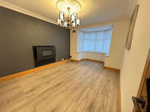 3 Bed Semi Detached House, The Mount, B23