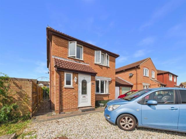 3 BED Semi detached house To rent