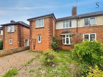 3 bed semi detached house to rent in Bendbow Rise, Leicester