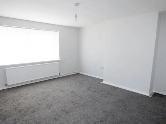 3 bed semi detached house to rent in Blyton Avenue, South Shields, NE34