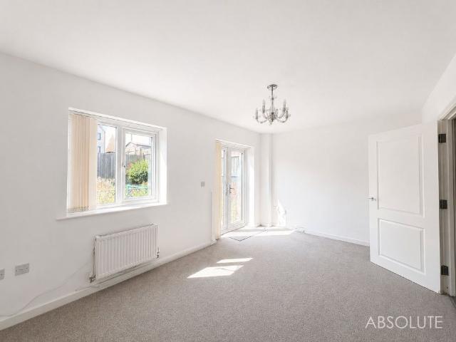 3 bed semi detached house to rent in Meadowsweet Lane, Paignton, TQ4